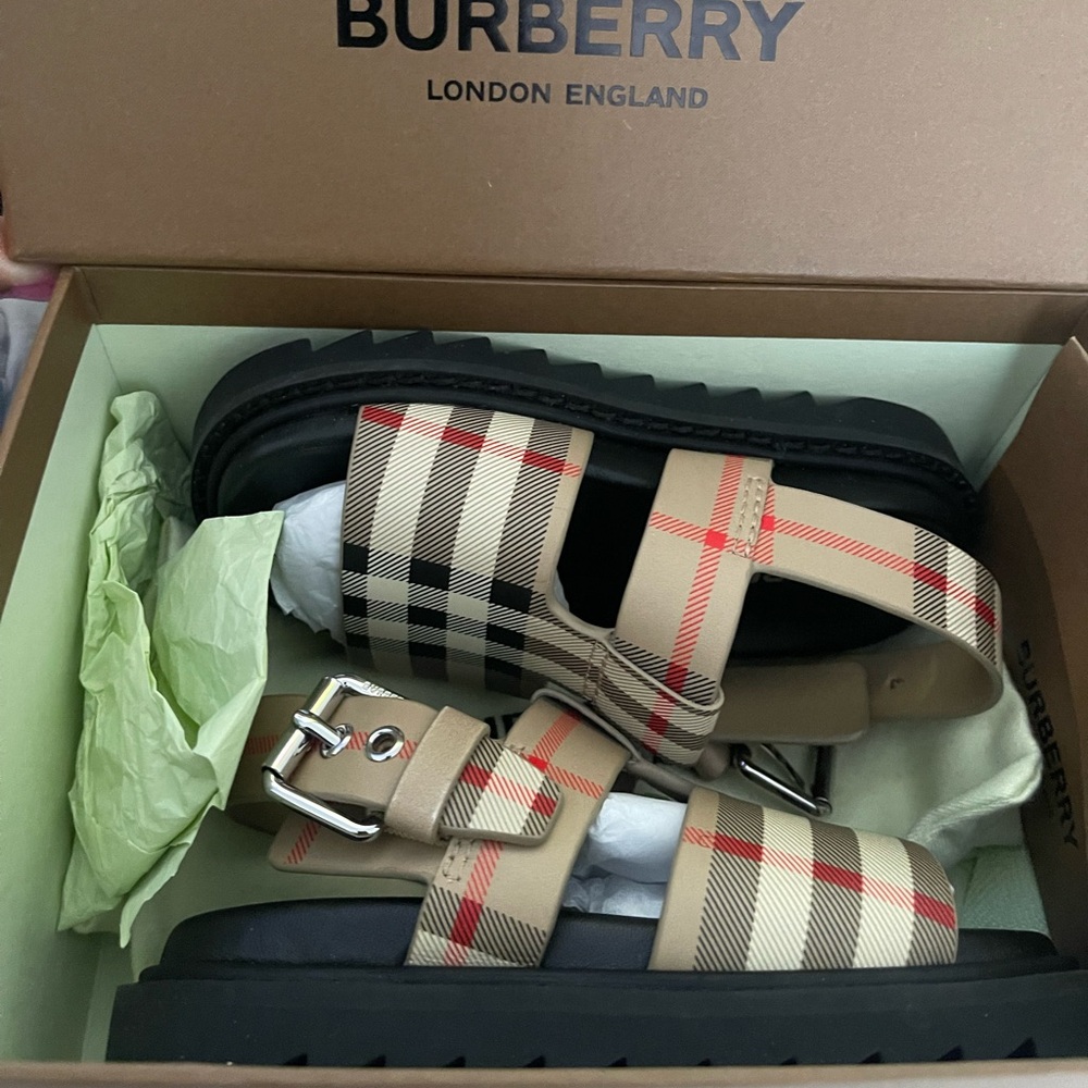 Toddler Burberry sandals